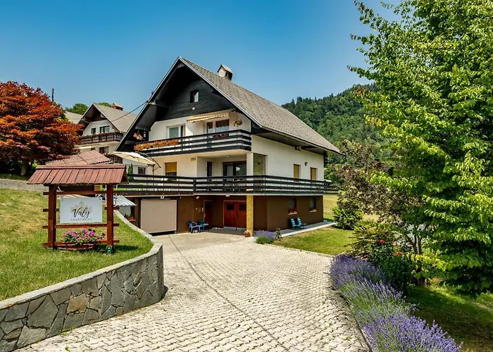 Apartment Valy - Free Bikes, Relaxing Terrace & Near Bled