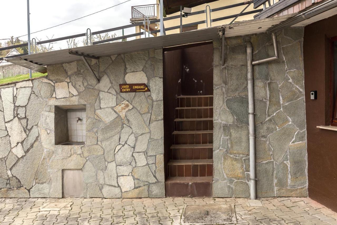 Valy - Free Bikes, Relaxing Terrace & Near Apartment